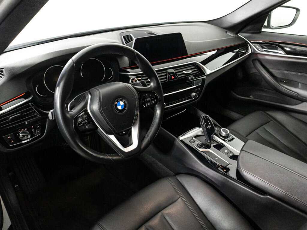 BMW 5 серии 520i, 2020 Фото №11