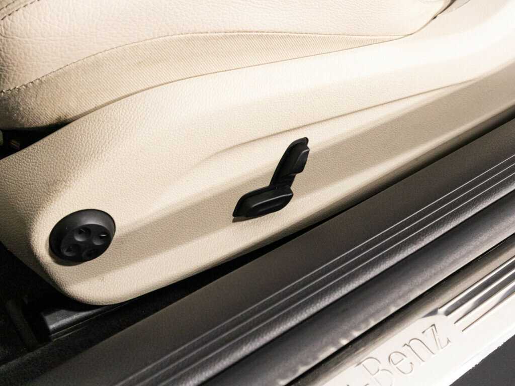 Mercedes-Benz E-Класс 200, 2021 Фото №19