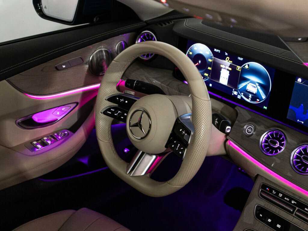 Mercedes-Benz E-Класс 200, 2021 Фото №27