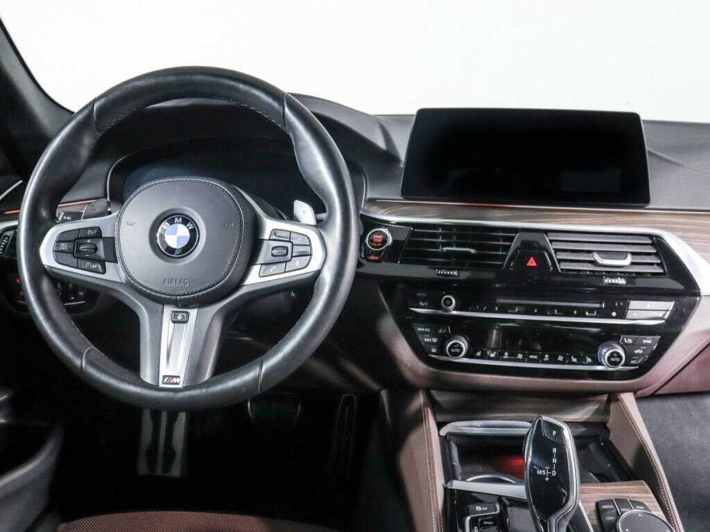 BMW 5 серии 530d xDrive, 2018 Фото №10