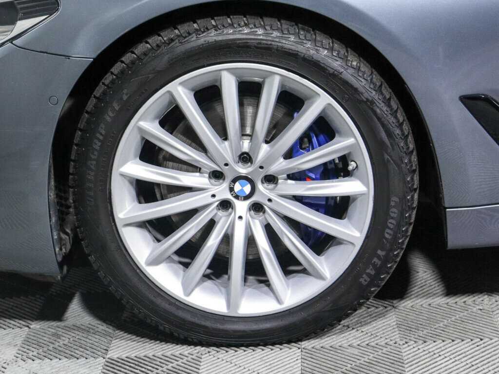 BMW 5 серии 530d xDrive, 2018 Фото №13