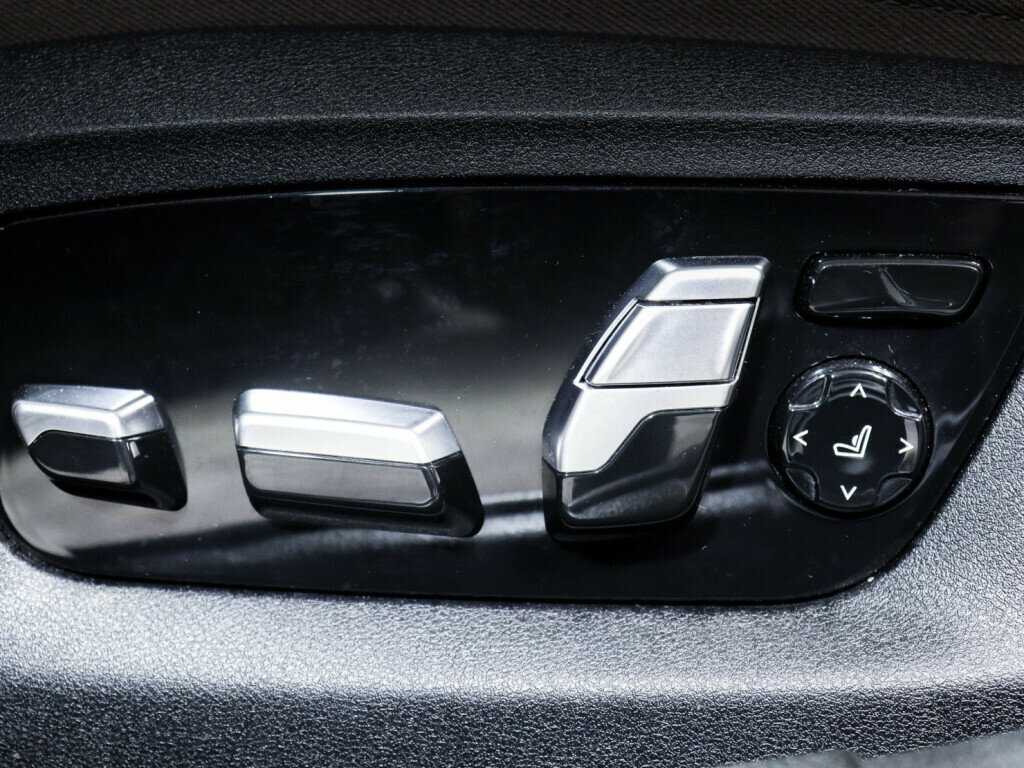 BMW 5 серии 530d xDrive, 2018 Фото №15