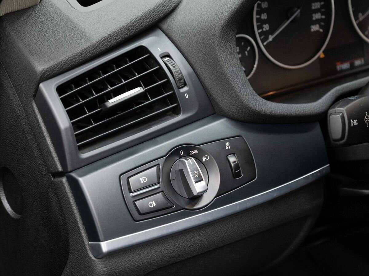 BMW X3 20d xDrive, 2011 Фото №19