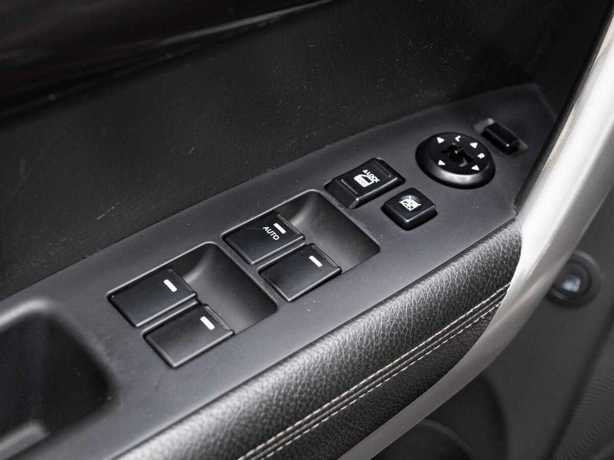 Kia Sorento, 2010 Фото №17