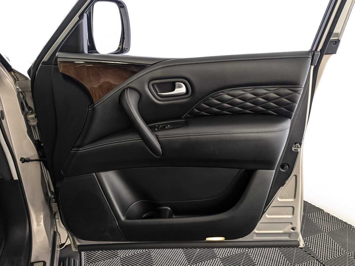 Infiniti QX80, 2018 Фото №25