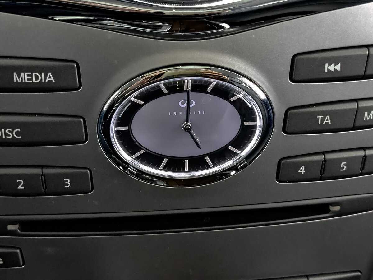 Infiniti QX80, 2018 Фото №28