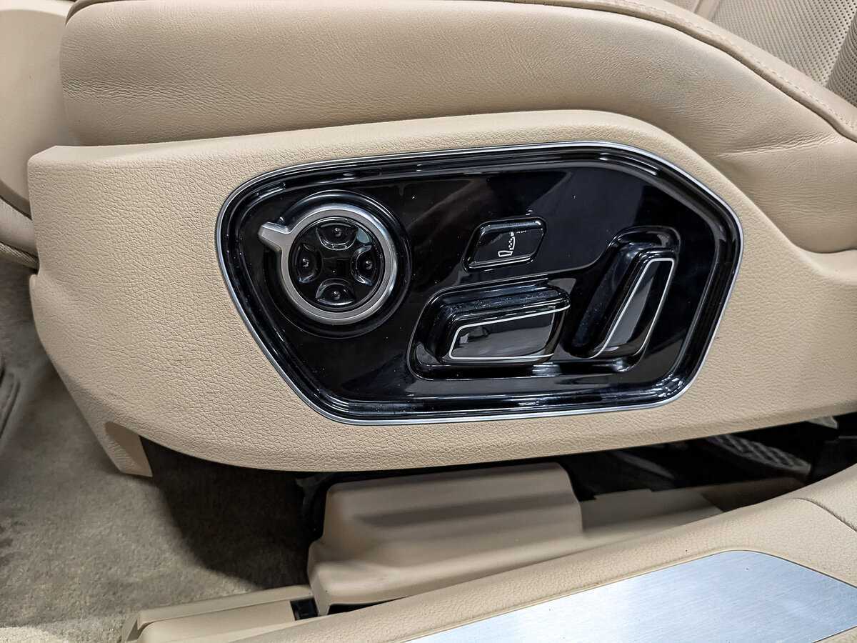 Audi A8 Long, 2014 Фото №30