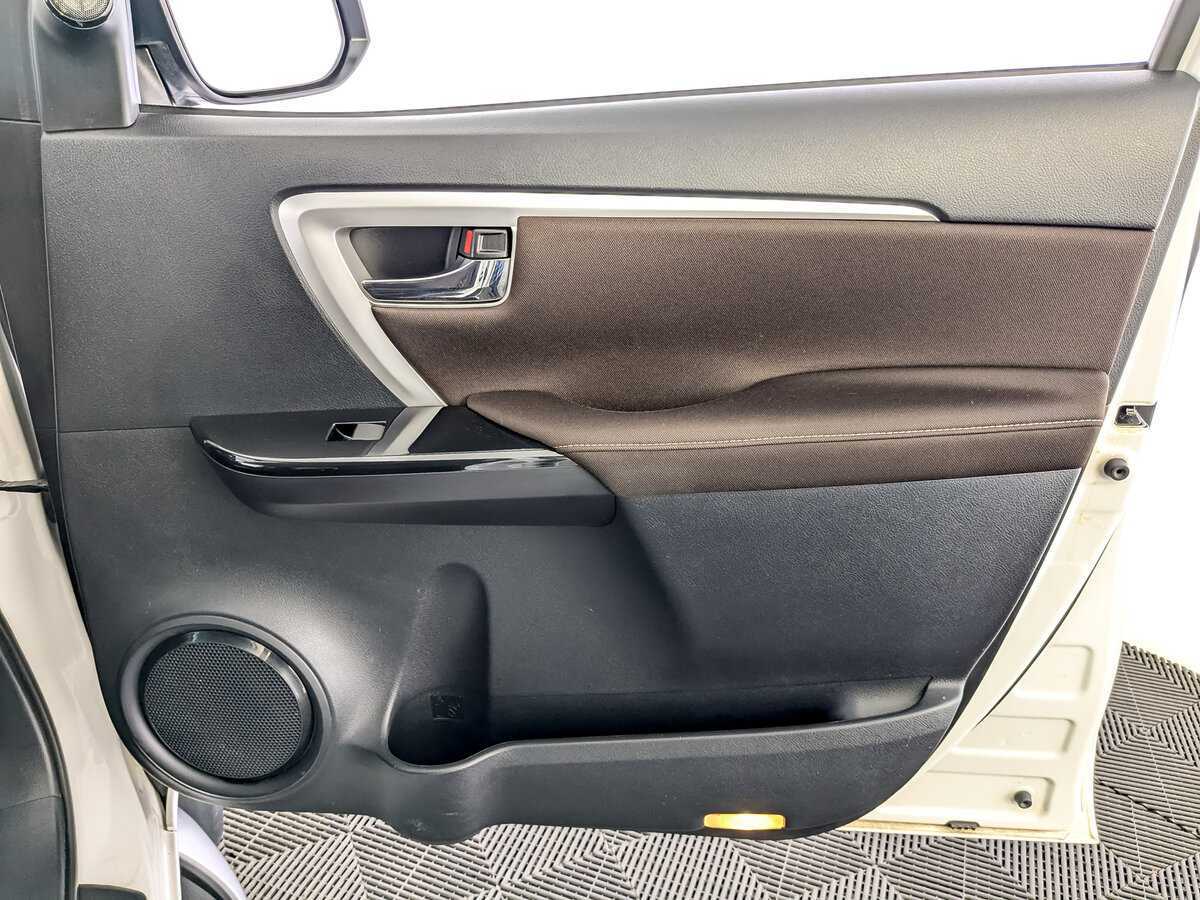 Toyota Fortuner, 2019 Фото №23