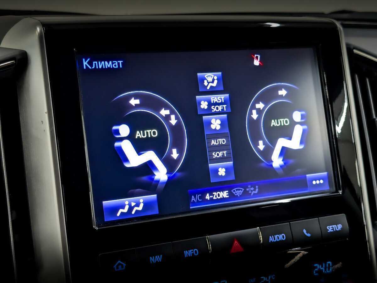 Toyota Land Cruiser, 2020 Фото №29