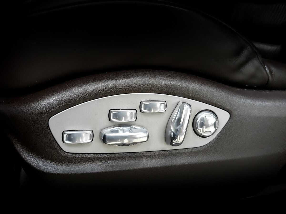 Porsche Cayenne Turbo, 2012 Фото №21