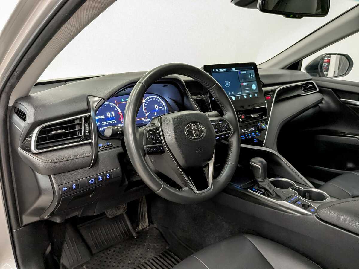 Toyota Camry, 2022 Фото №16
