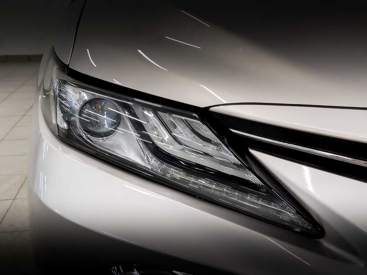 Toyota Camry, 2022 Фото №17