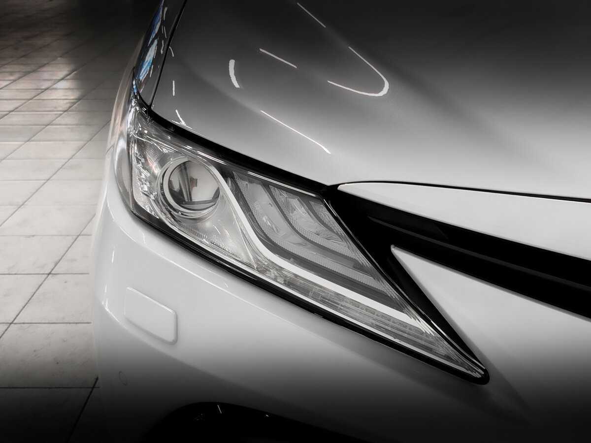 Toyota Camry, 2022 Фото №17