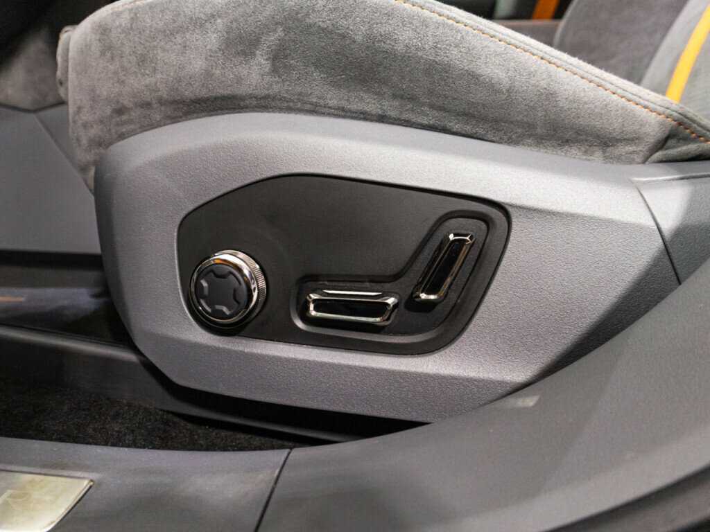 Zeekr 001 100 kWh, 2023 Фото №17