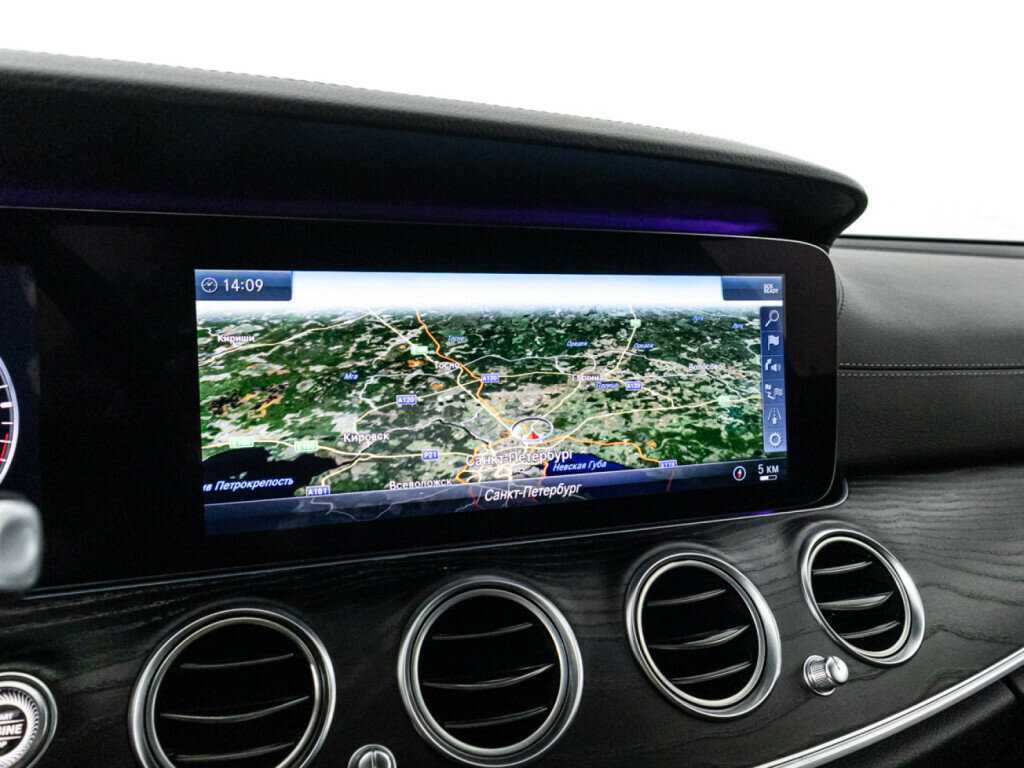 Mercedes-Benz E-Класс 400 d, 2018 Фото №19