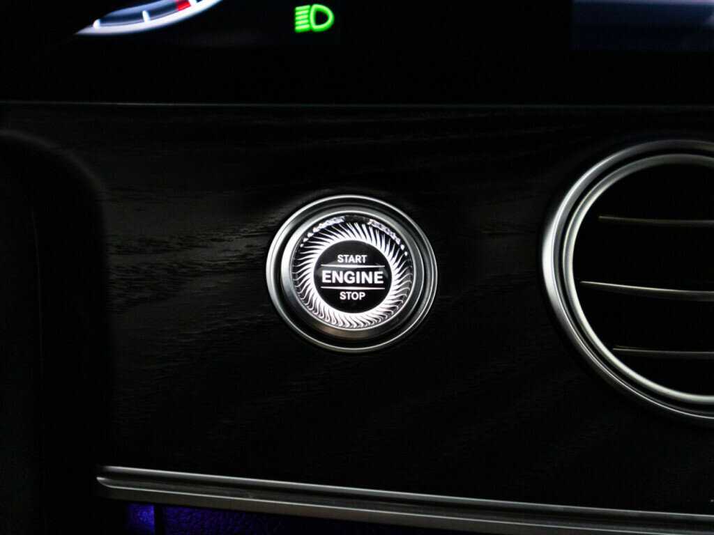 Mercedes-Benz E-Класс 400 d, 2018 Фото №22