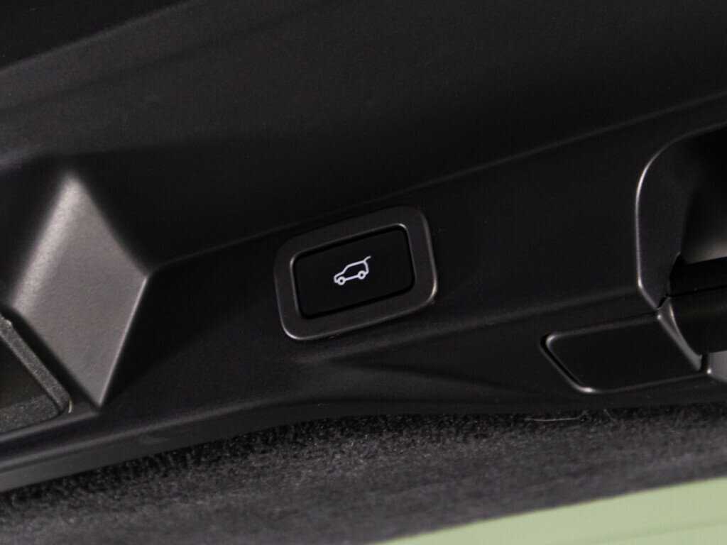 Land Rover Range Rover Sport, 2018 Фото №17