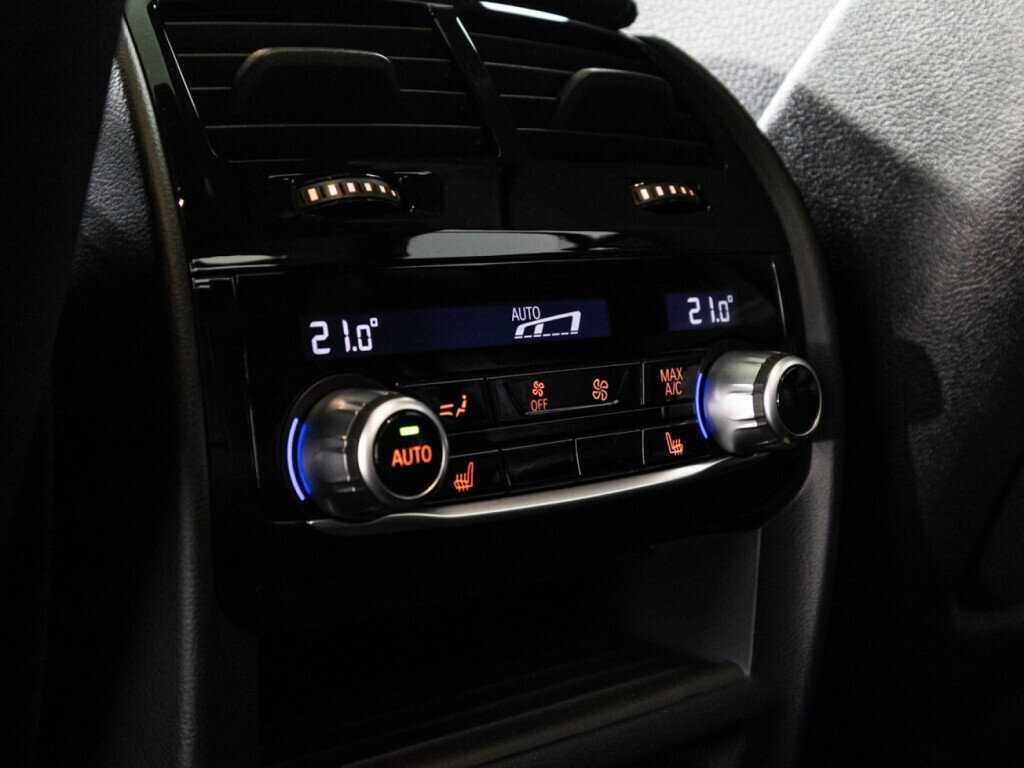 BMW 5 серии 540d xDrive, 2020 Фото №29