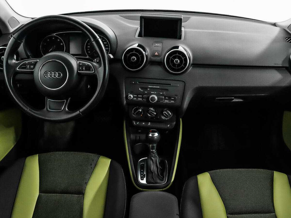 Audi A1, 2011 Фото №12
