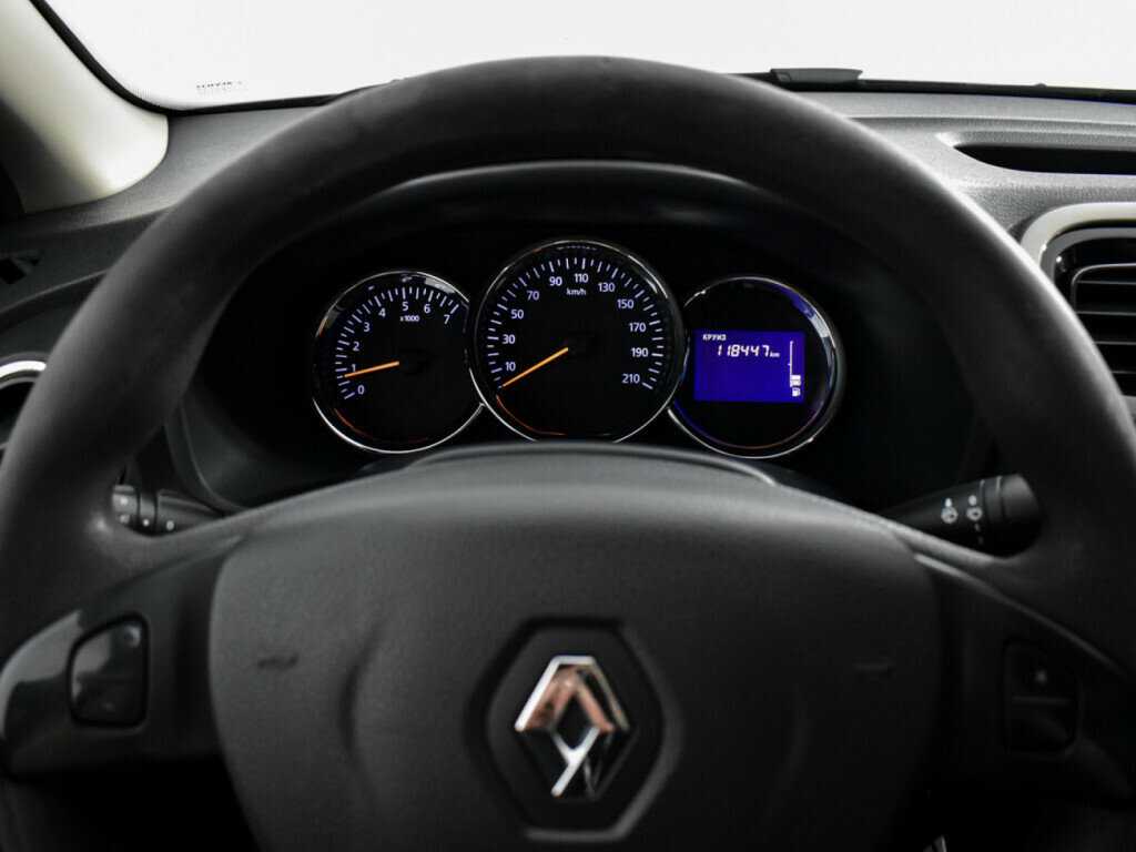 Renault Logan, 2017 Фото №14