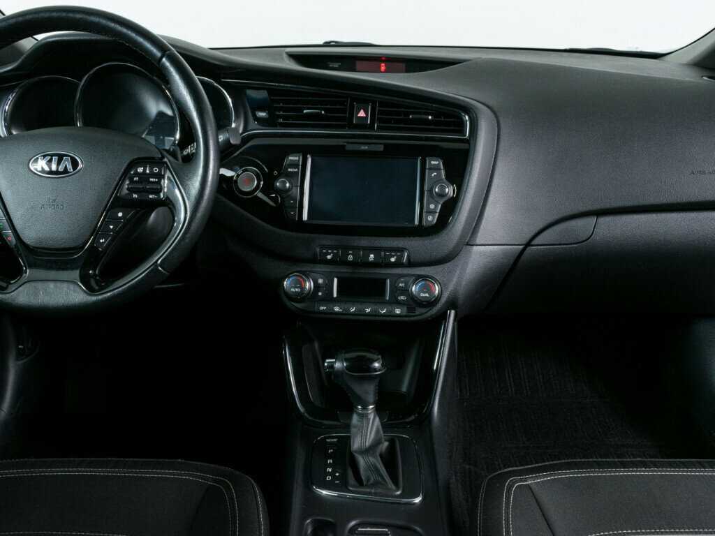 Kia Ceed, 2018 Фото №9