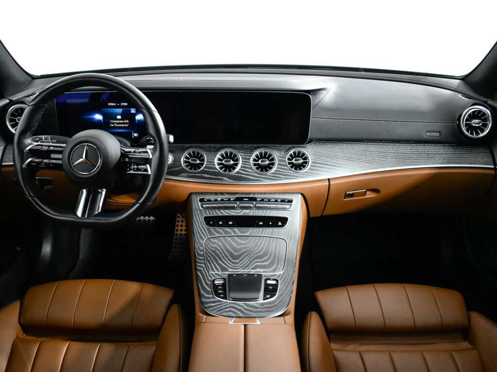 Mercedes-Benz E-Класс 200, 2021 Фото №12