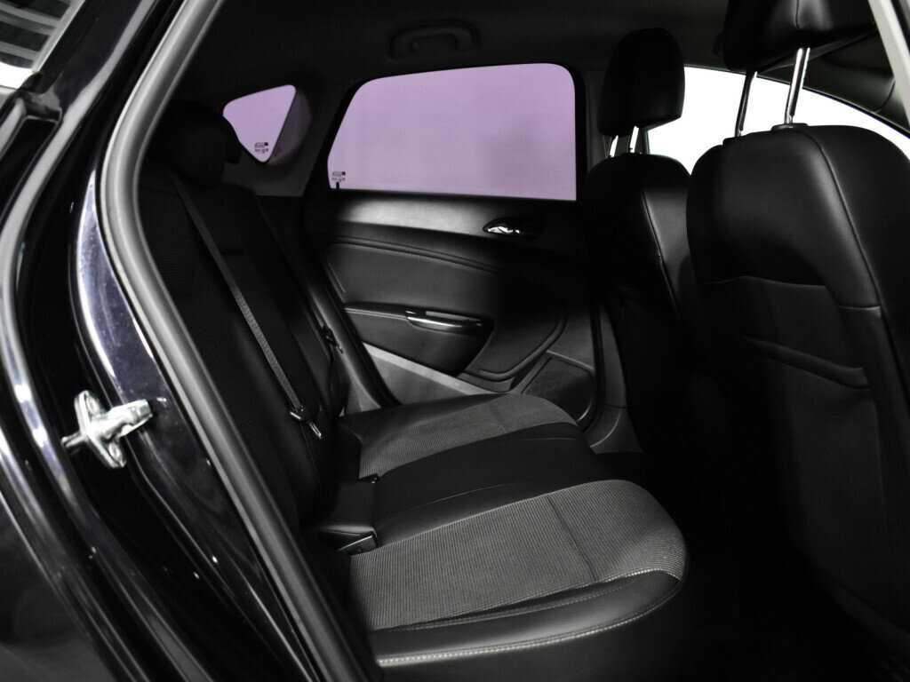 Opel Astra, 2011 Фото №10