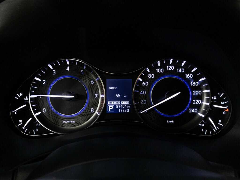 Infiniti QX80, 2017 Фото №10