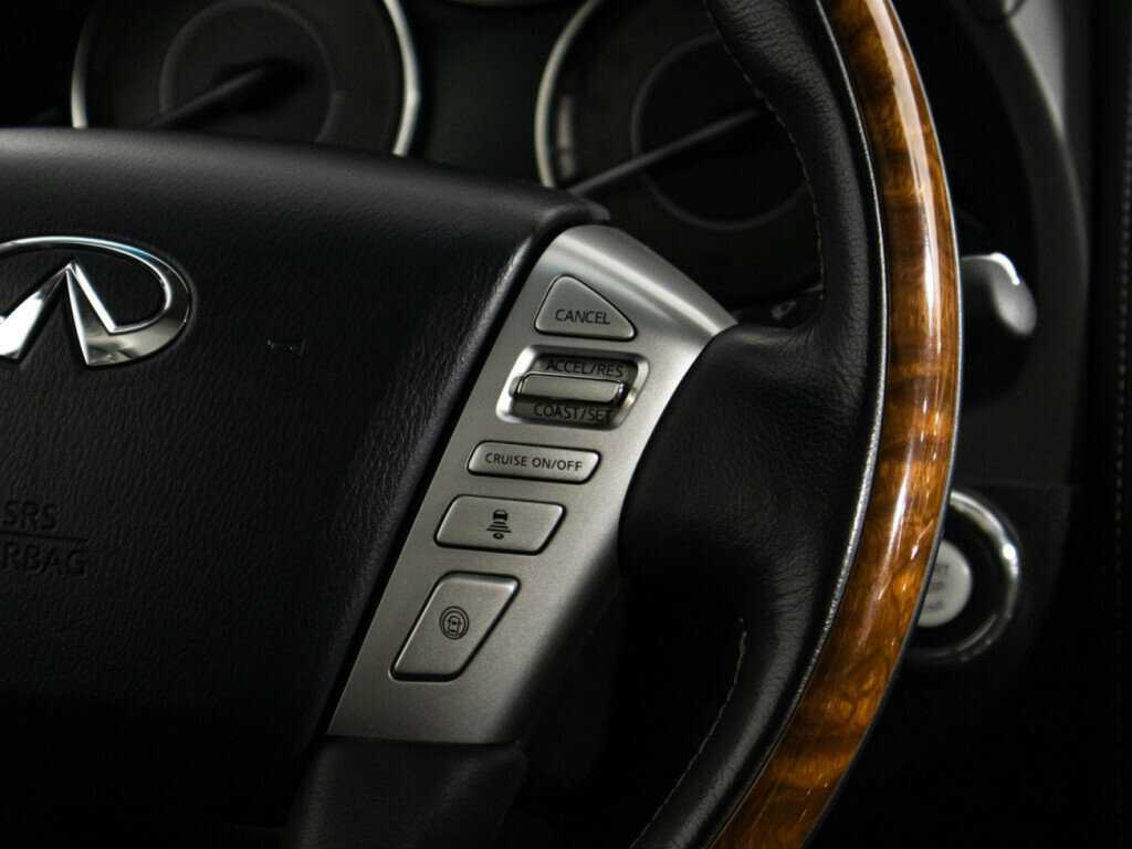 Infiniti QX80, 2017 Фото №29