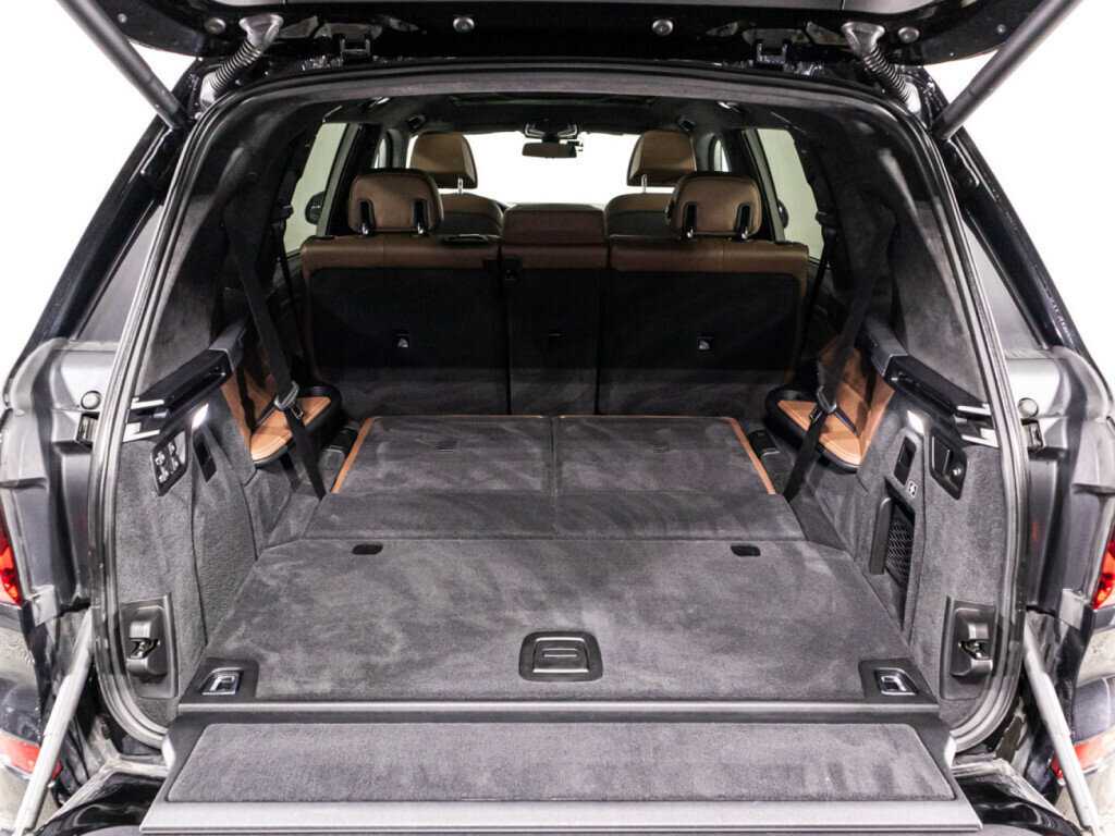 BMW X7 M50d, 2020 Фото №15