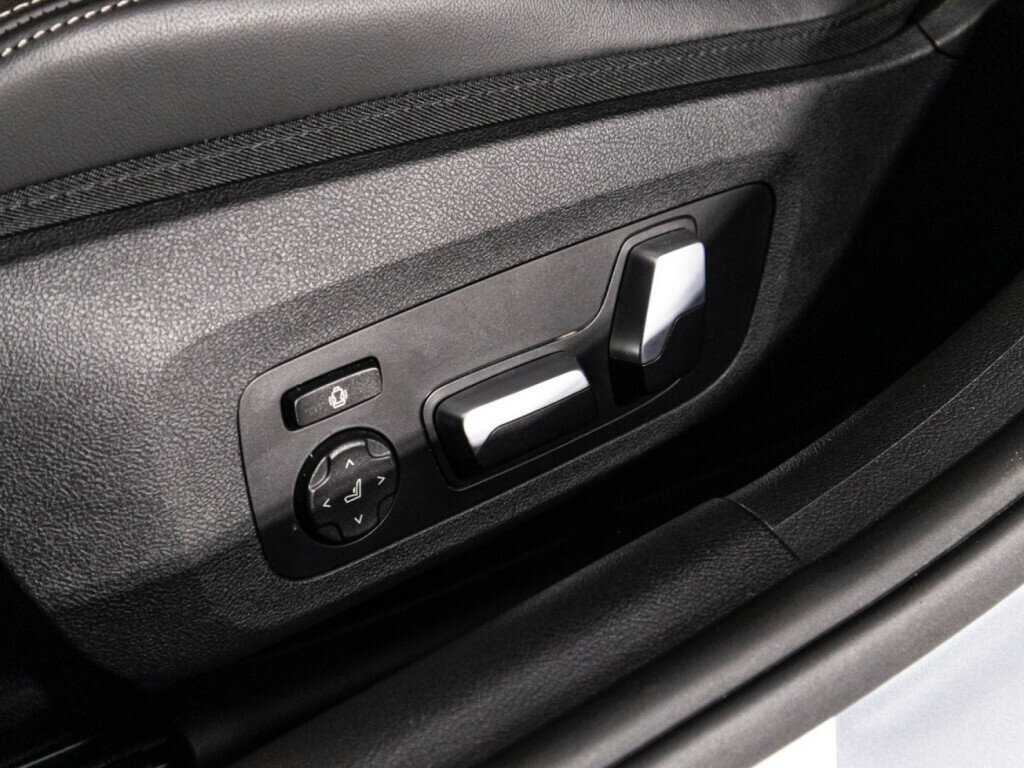 BMW 8 серии Gran Coupe M850i xDrive, 2019 Фото №16