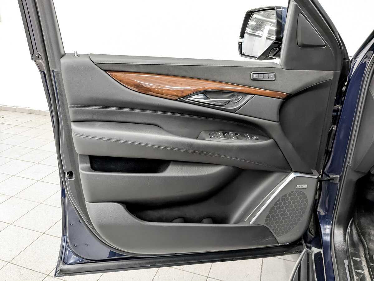 Cadillac Escalade, 2018 Фото №16