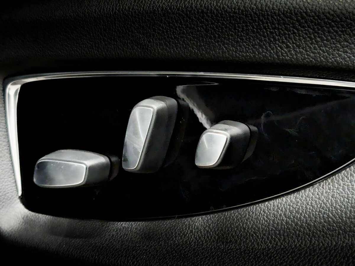 Cadillac Escalade, 2018 Фото №18