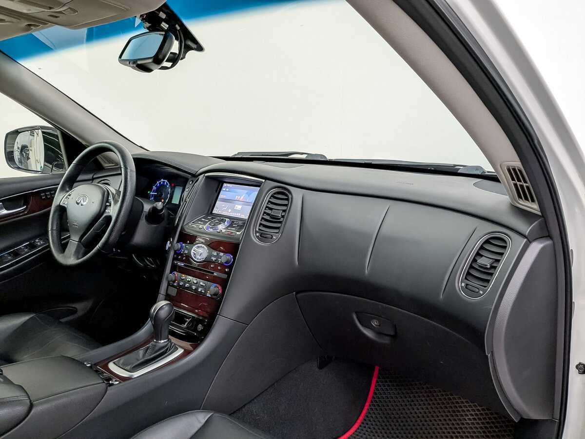 Infiniti QX50, 2016 Фото №11