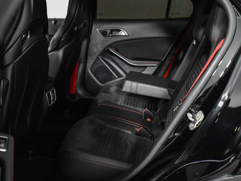 Mercedes-Benz GLA AMG 45 AMG, 2015 Фото №16