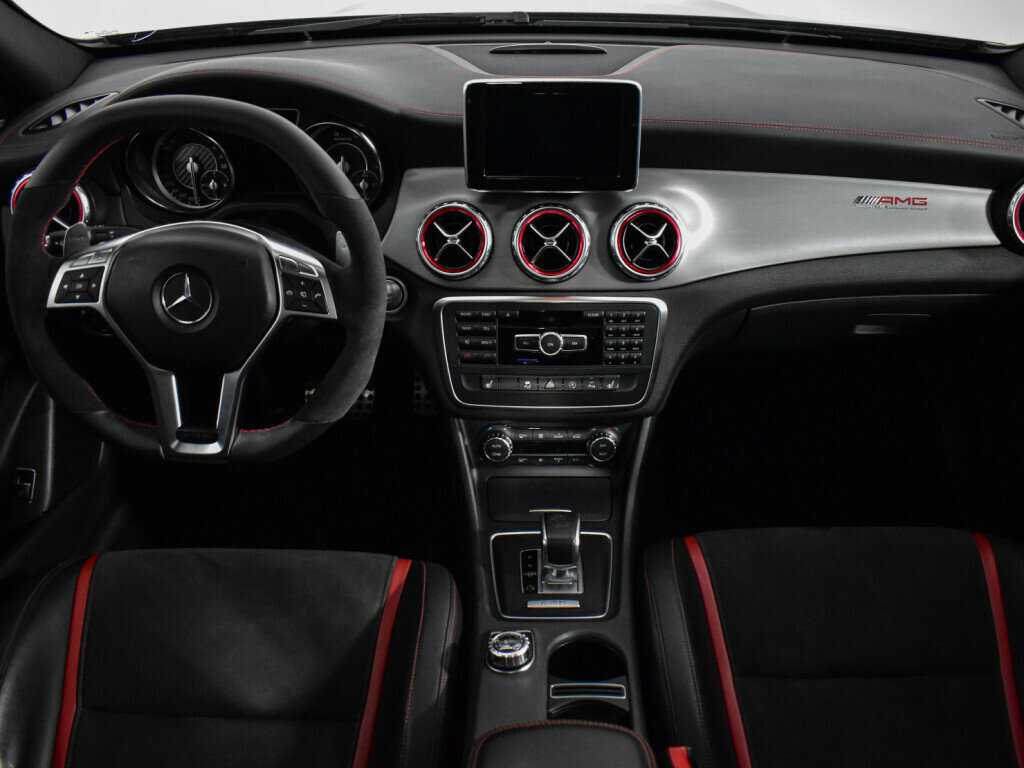 Mercedes-Benz GLA AMG 45 AMG, 2015 Фото №18
