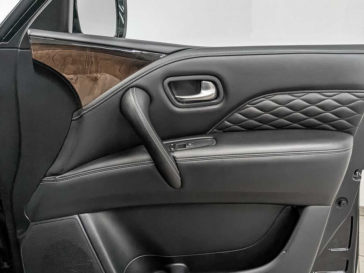 Infiniti QX80, 2018 Фото №23