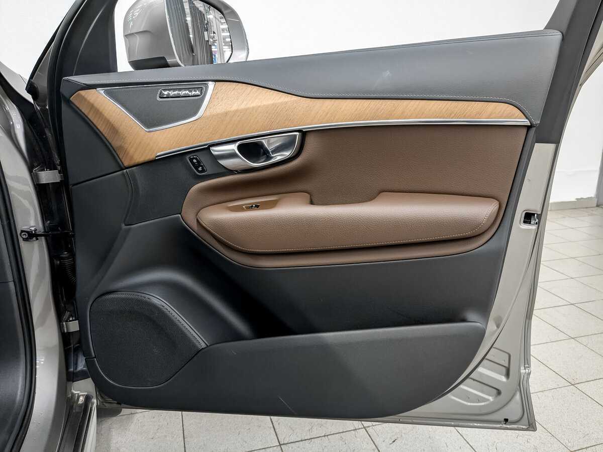 Volvo XC90, 2020 Фото №24