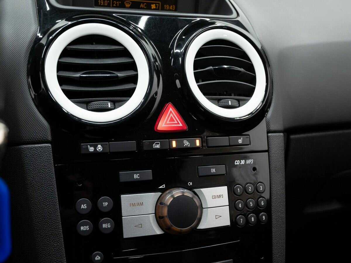 Opel Corsa, 2010 Фото №18