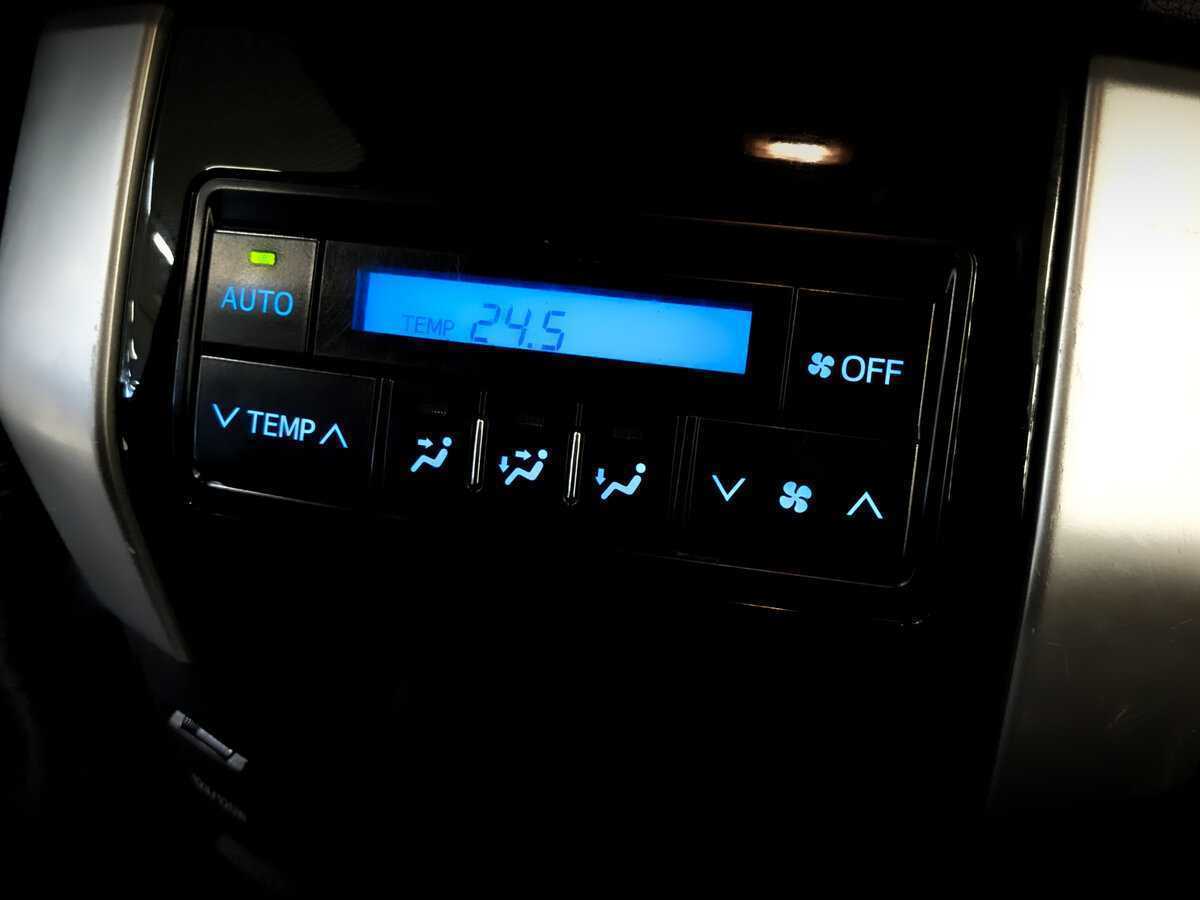 Toyota Land Cruiser Prado, 2021 Фото №29