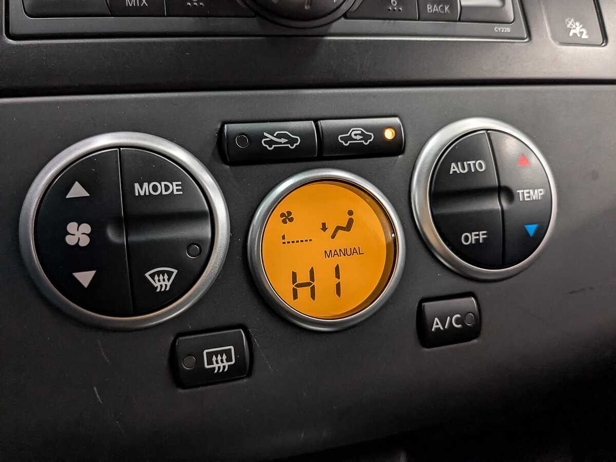 Nissan Tiida, 2008 Фото №20