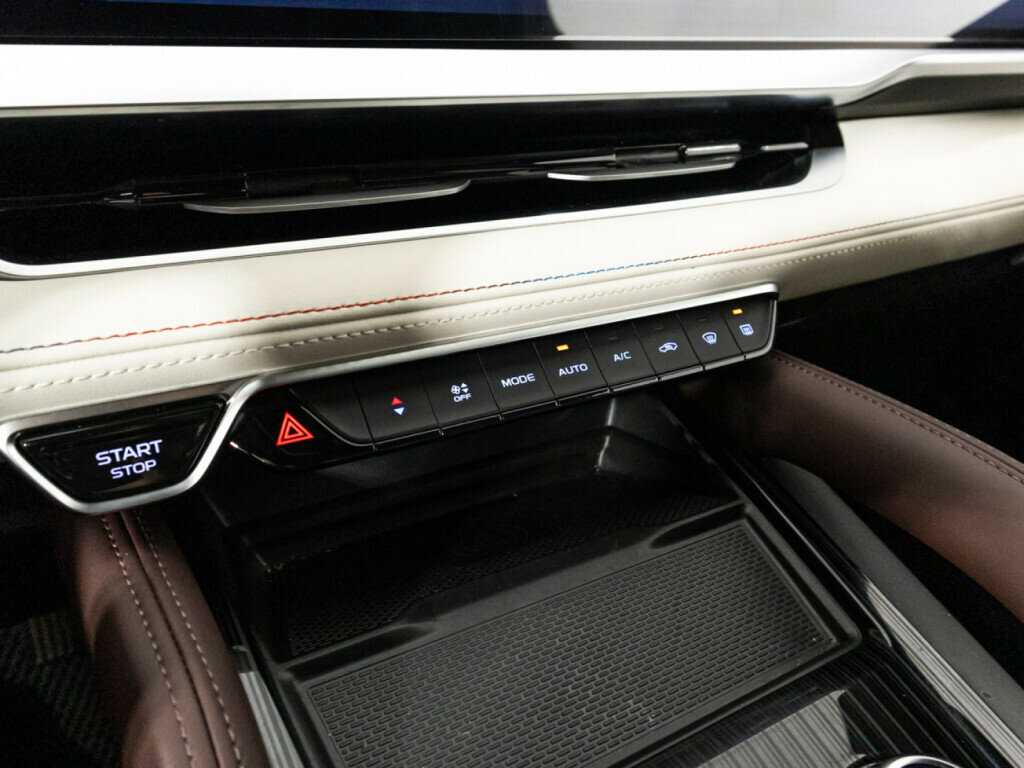 Geely Monjaro, 2023 Фото №22