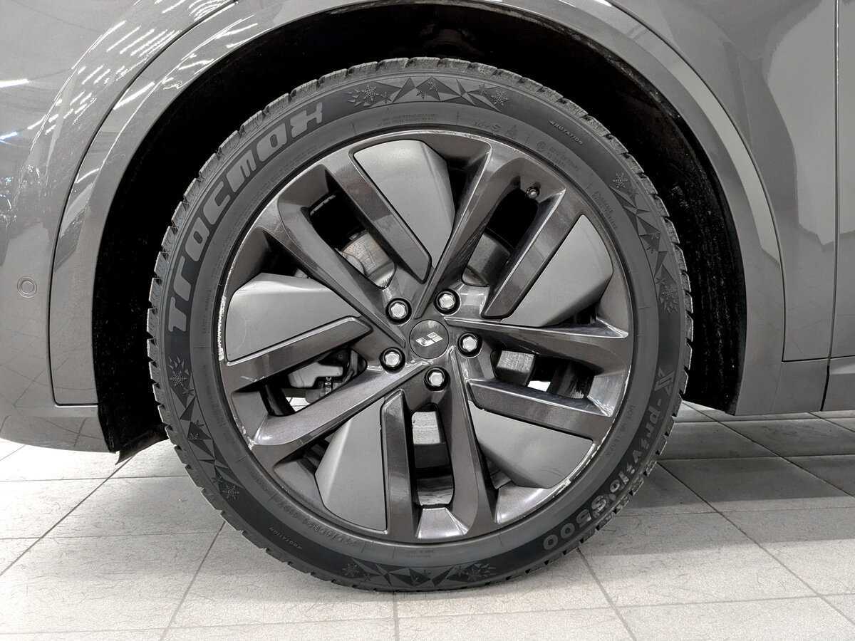 LiXiang L9 44.5 kWh, 2023 Фото №18