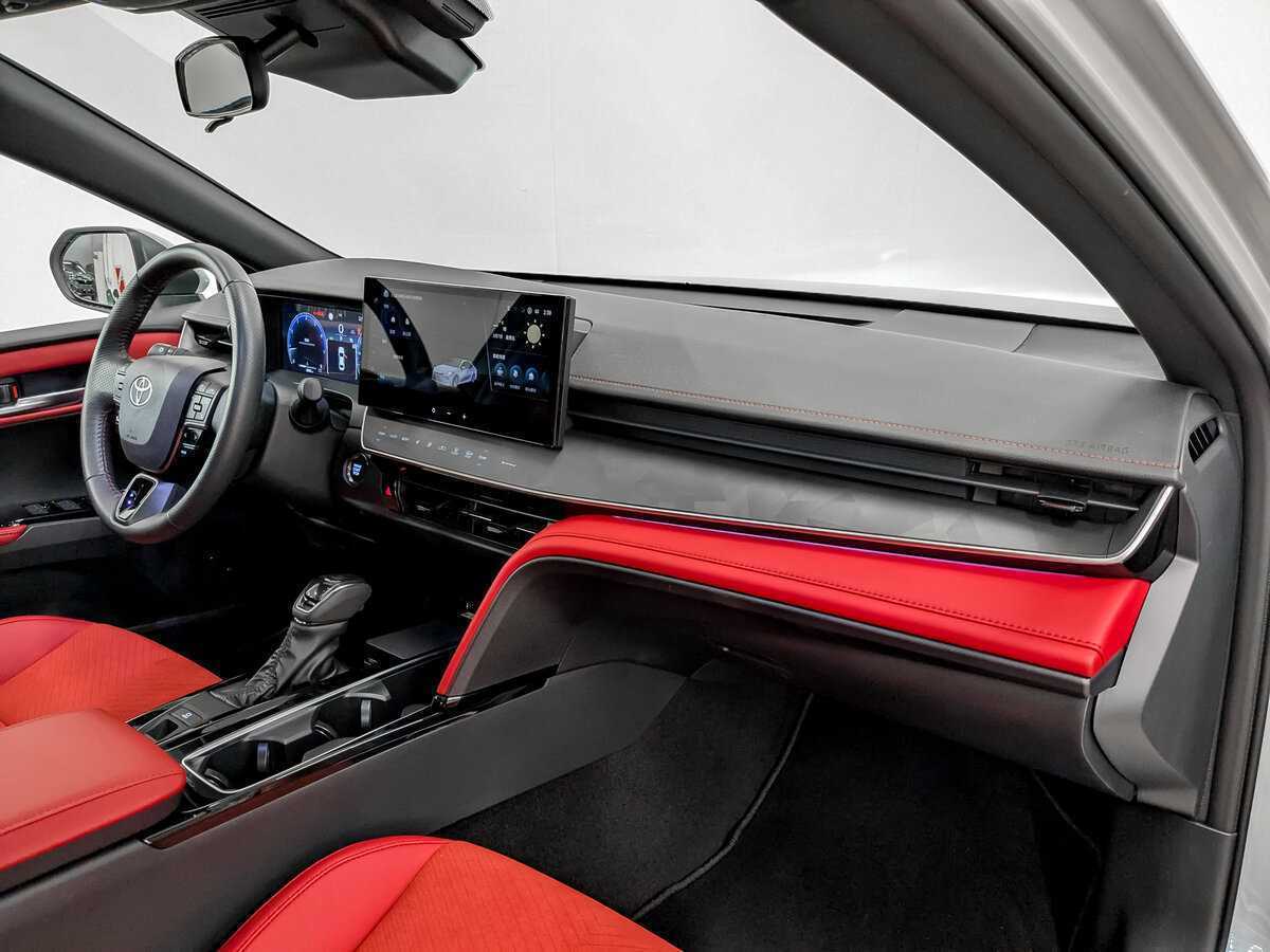 Toyota Camry, 2024 Фото №11