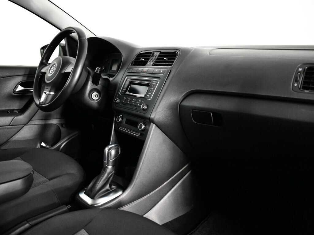 Volkswagen Polo, 2015 Фото №9