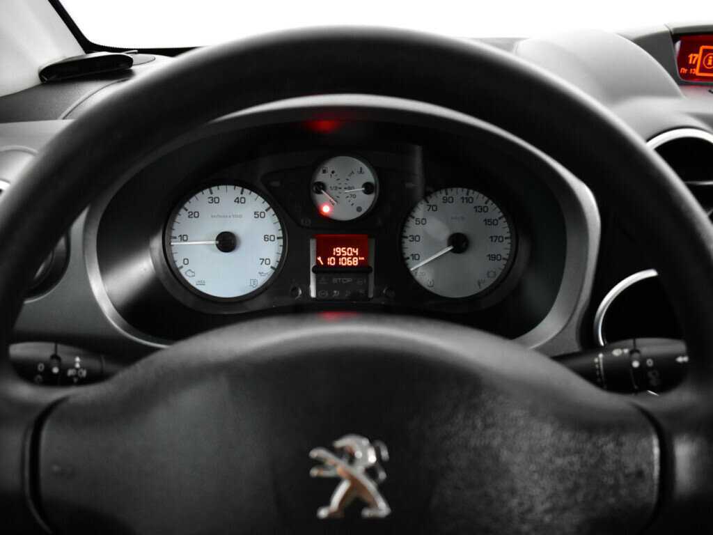 Peugeot Partner, 2018 Фото №11