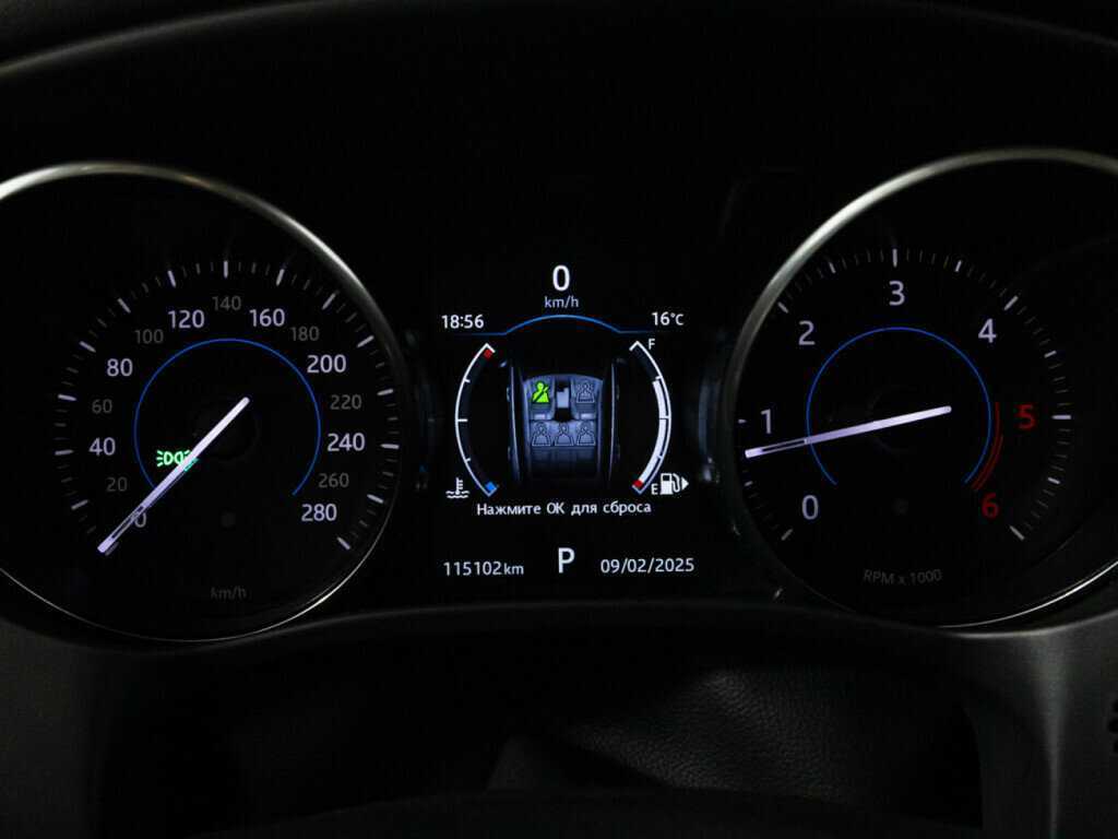 Jaguar F-Pace, 2017 Фото №12