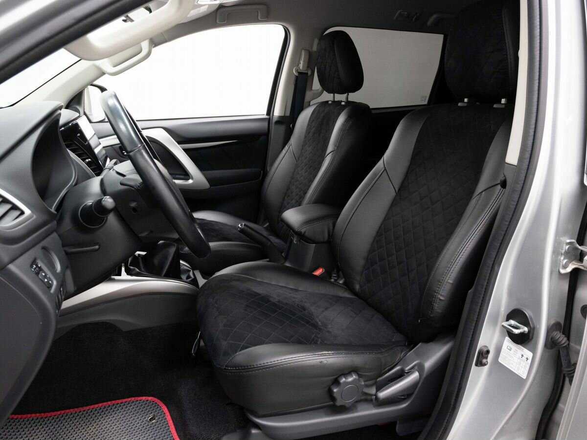 Mitsubishi Pajero Sport, 2017 Фото №9