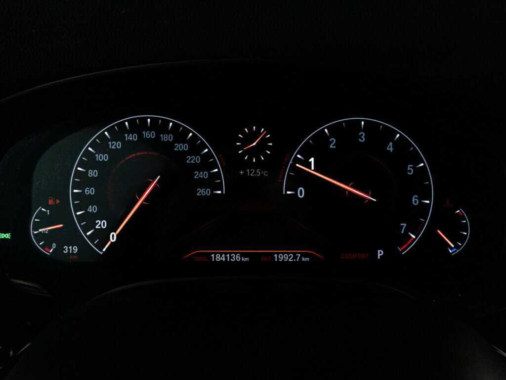 BMW 5 серии 530i xDrive, 2019 Фото №12