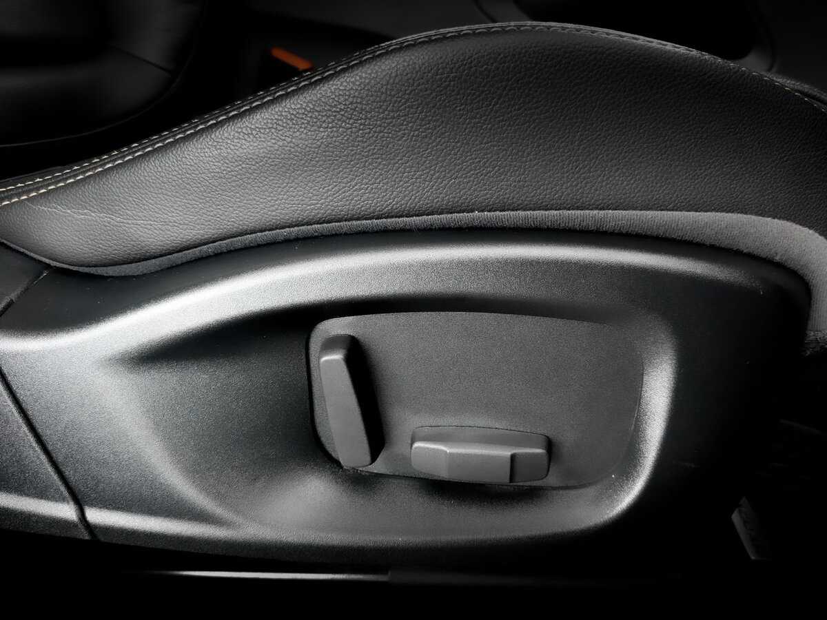 Jaguar F-Pace, 2016 Фото №23